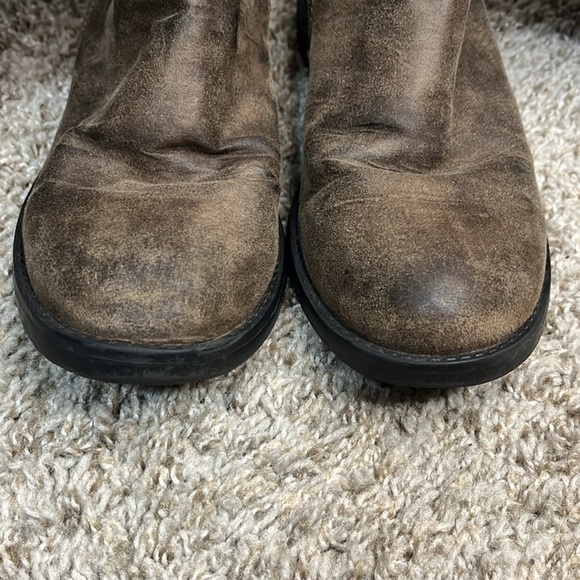 Chocolate Brown women’s boots knee high, baretraps - Picture 10 of 10